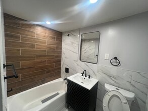 750 N Broad St in Elizabeth, NJ - Building Photo - Building Photo