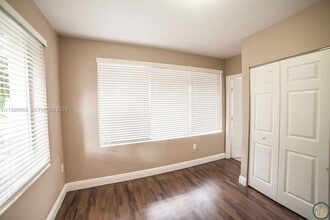 1752 NW 1st St in Miami, FL - Building Photo - Building Photo