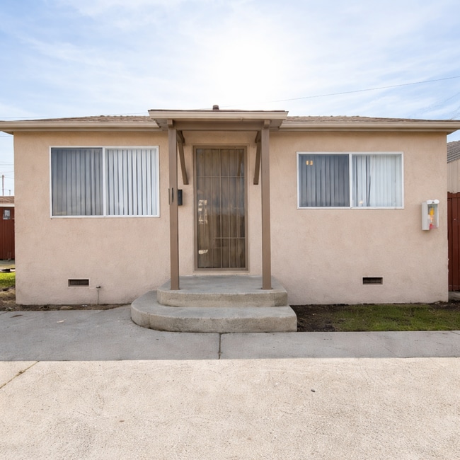 property at 14039 Orizaba Ave