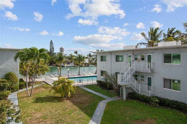property at 7207 Bay Dr