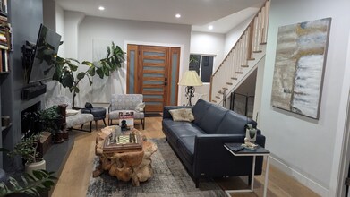 308 N Francisca Ave in Redondo Beach, CA - Foto de edificio - Building Photo