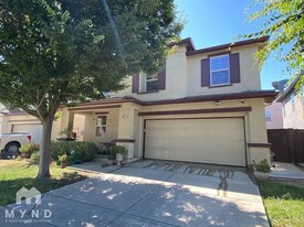 4847 Broadwater Dr in Sacramento, CA - Building Photo - Building Photo