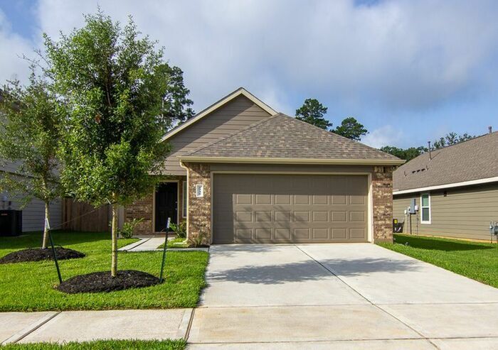 2735 Madison Ct in Conroe, TX - Building Photo