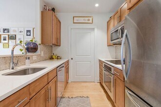 5201 Wisconsin Ave NW in Washington, DC - Building Photo - Building Photo