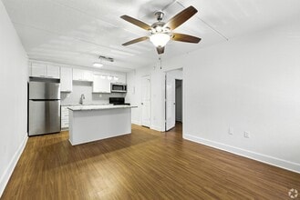 401 W Park Ave in Tallahassee, FL - Building Photo - Building Photo