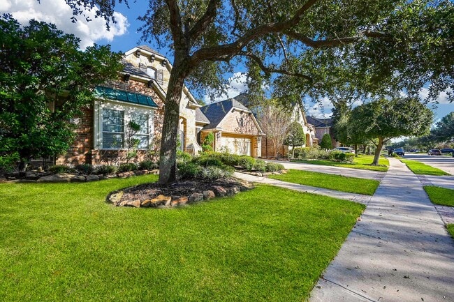 property at 7431 Baldwin Crossing