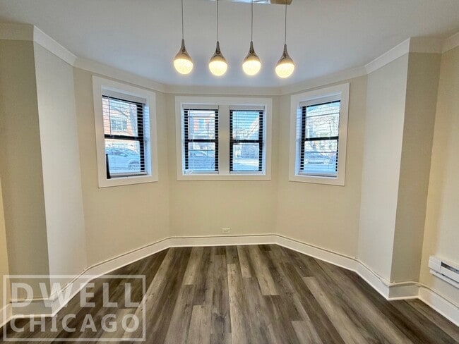 3820 N Greenview Ave, Unit 2 in Chicago, IL - Building Photo - Building Photo