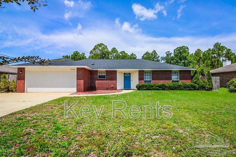 3309 Bauer Rd in Pensacola, FL - Foto de edificio