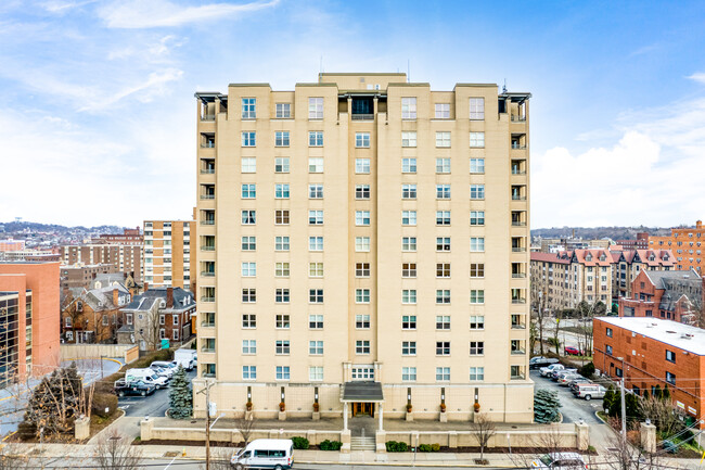 The Madison on Bellefield in Pittsburgh, PA - Building Photo - Building Photo