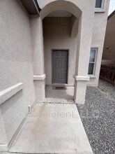 13727 Covered Wagon Ave SE in Albuquerque, NM - Foto de edificio - Building Photo