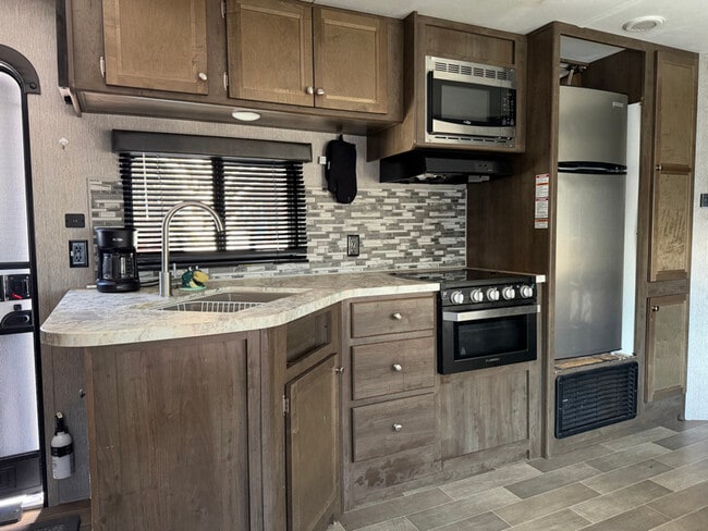 6013 140th Terrace N