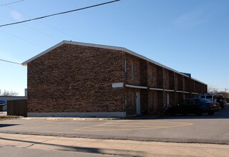 Town House Apartments in Jacksonville, AR - Building Photo - Building Photo