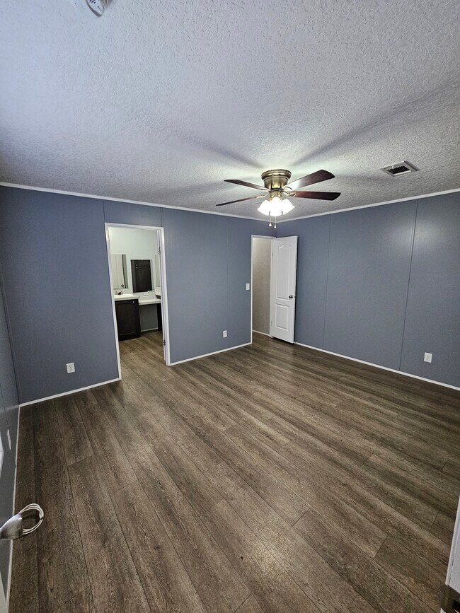 2812 Edward Ave in Panama City, FL - Building Photo - Building Photo