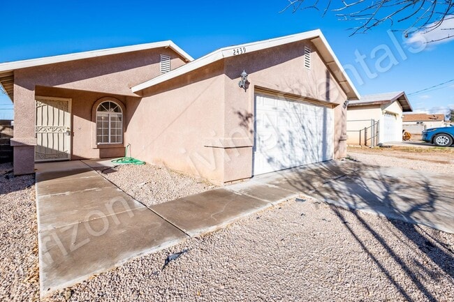 2439 Harrod Ave in Kingman, AZ - Building Photo - Building Photo