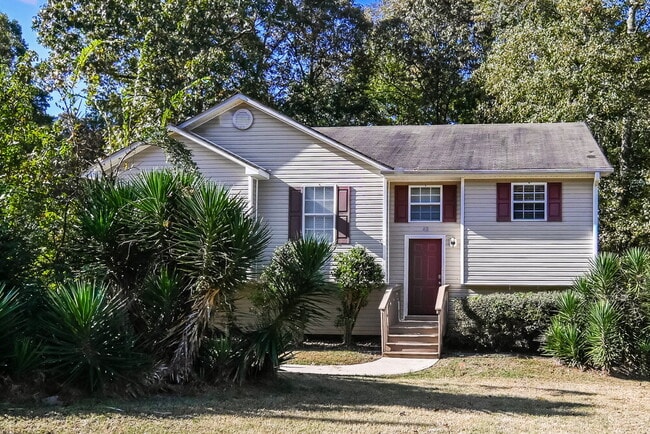 property at 40 Hunters Ridge Ct
