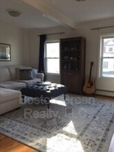 652 Dorchester Ave in Boston, MA - Foto de edificio - Building Photo
