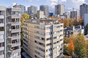 1281 Broughton St in Vancouver, BC - Building Photo