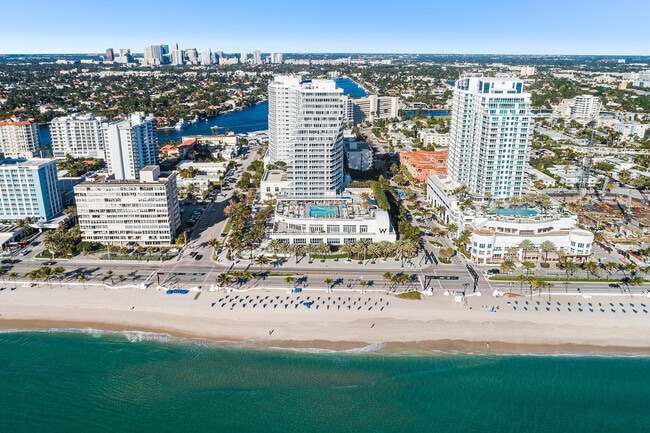 property at 3101 Bayshore Dr