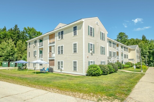 Pine View Apartments in Peterborough, NH - Building Photo - Building Photo