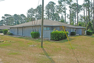 380 Crow Rd in Pensacola, FL - Building Photo - Building Photo