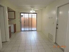 608 W Perdew Ave in Ridgecrest, CA - Building Photo - Building Photo