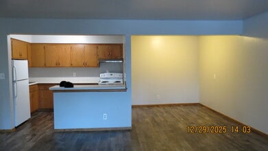 Oak Terrace Apartments in Lake Geneva, WI - Foto de edificio - Building Photo