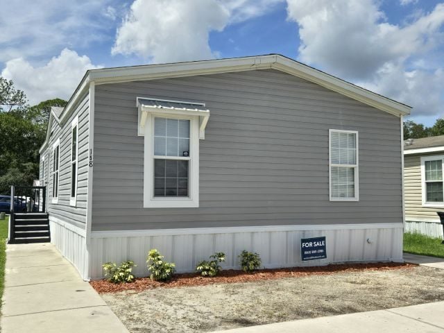 property at 1400 Banana Rd