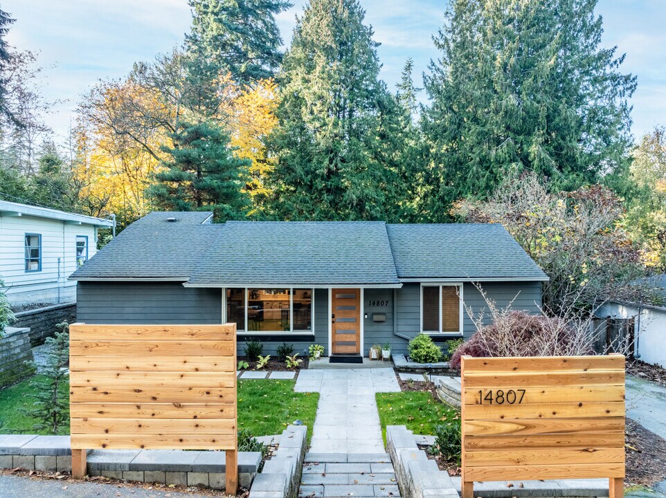 14807 Ashworth Ave N in Shoreline, WA - Building Photo