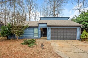 7500 Lawyers Station Dr in Mint Hill, NC - Building Photo