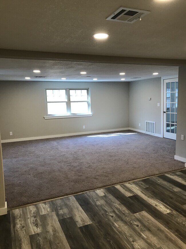 518 16th St in Woodward, OK - Building Photo - Building Photo