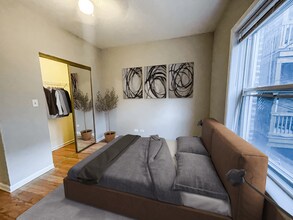 722 W Barry Ave in Chicago, IL - Building Photo - Building Photo