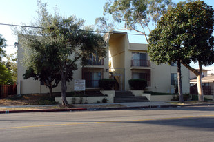 500 W Queen St in Inglewood, CA - Building Photo