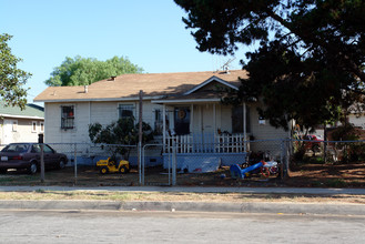 10419 Yukon Ave in Inglewood, CA - Building Photo - Building Photo