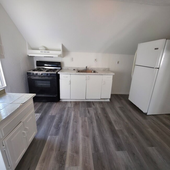 3549-3549 Trent Ave in Cleveland, OH - Building Photo - Building Photo