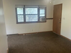 4715 W Wells St in Milwaukee, WI - Building Photo - Building Photo