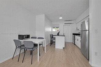 1001 NE 110th St in Biscayne Park, FL - Building Photo - Building Photo