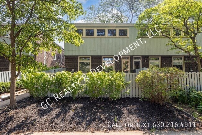 property at 5217 S University Ave
