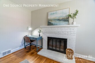 1126 Pinebluff Rd in Winston-Salem, NC - Building Photo - Building Photo