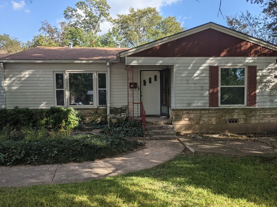 2007 S 9th St in Temple, TX - Building Photo