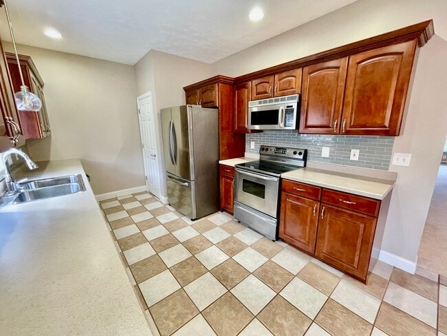 306 Pappan Dr in Imperial, PA - Building Photo - Building Photo