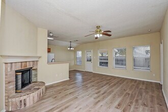 6366 Twilight Cir in Fort Worth, TX - Building Photo - Building Photo