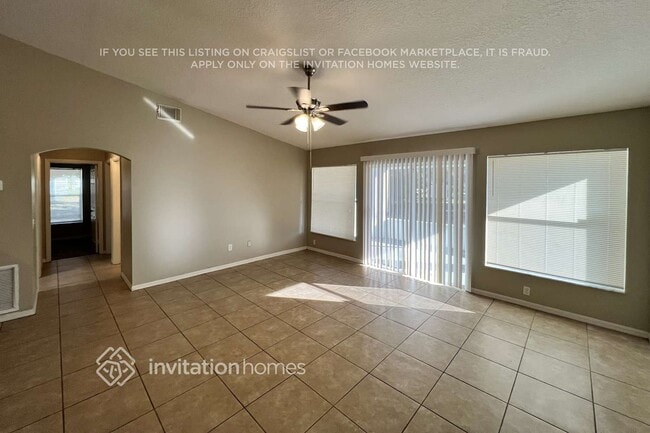 5807 NW Carr Ct in Port St. Lucie, FL - Building Photo - Building Photo