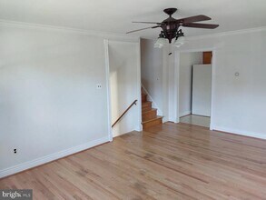 121 E 5th St in Lansdale, PA - Building Photo - Building Photo