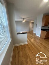 2900 N Kolmar Ave, Unit 1 in Chicago, IL - Building Photo - Building Photo