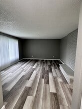 1707 W 6th Ave, Unit A101 in Kennewick, WA - Building Photo - Building Photo