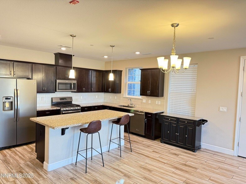 1980 Dark Horse Rd, Unit 1424 in Reno, NV - Building Photo