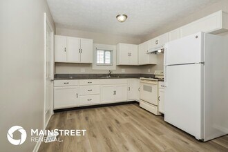 815 Spring Valley Dr in Indianapolis, IN - Building Photo - Building Photo