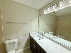 7216 Hollowell Dr in Tampa, FL - Building Photo - Building Photo