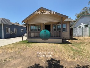 4985 Olivewood Ave in Riverside, CA - Building Photo - Building Photo