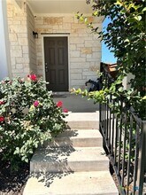 137 Rustic Glen Dr in San Marcos, TX - Building Photo - Building Photo